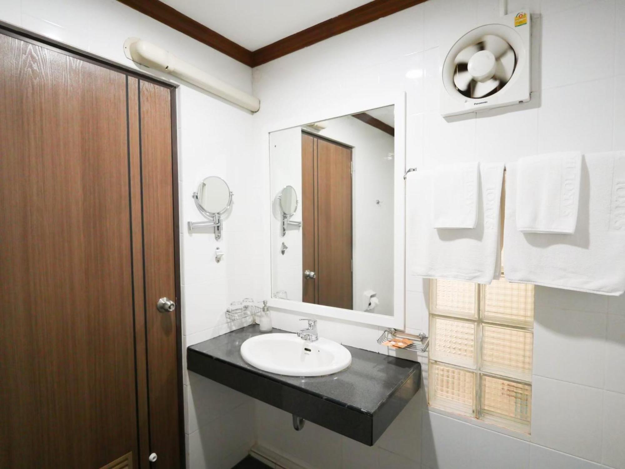 Sakol Hotel Hat Yai Esterno foto