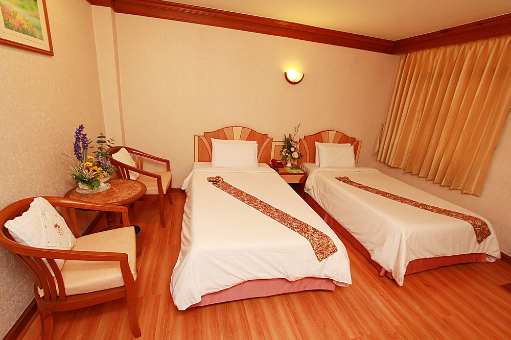 Sakol Hotel Hat Yai Esterno foto