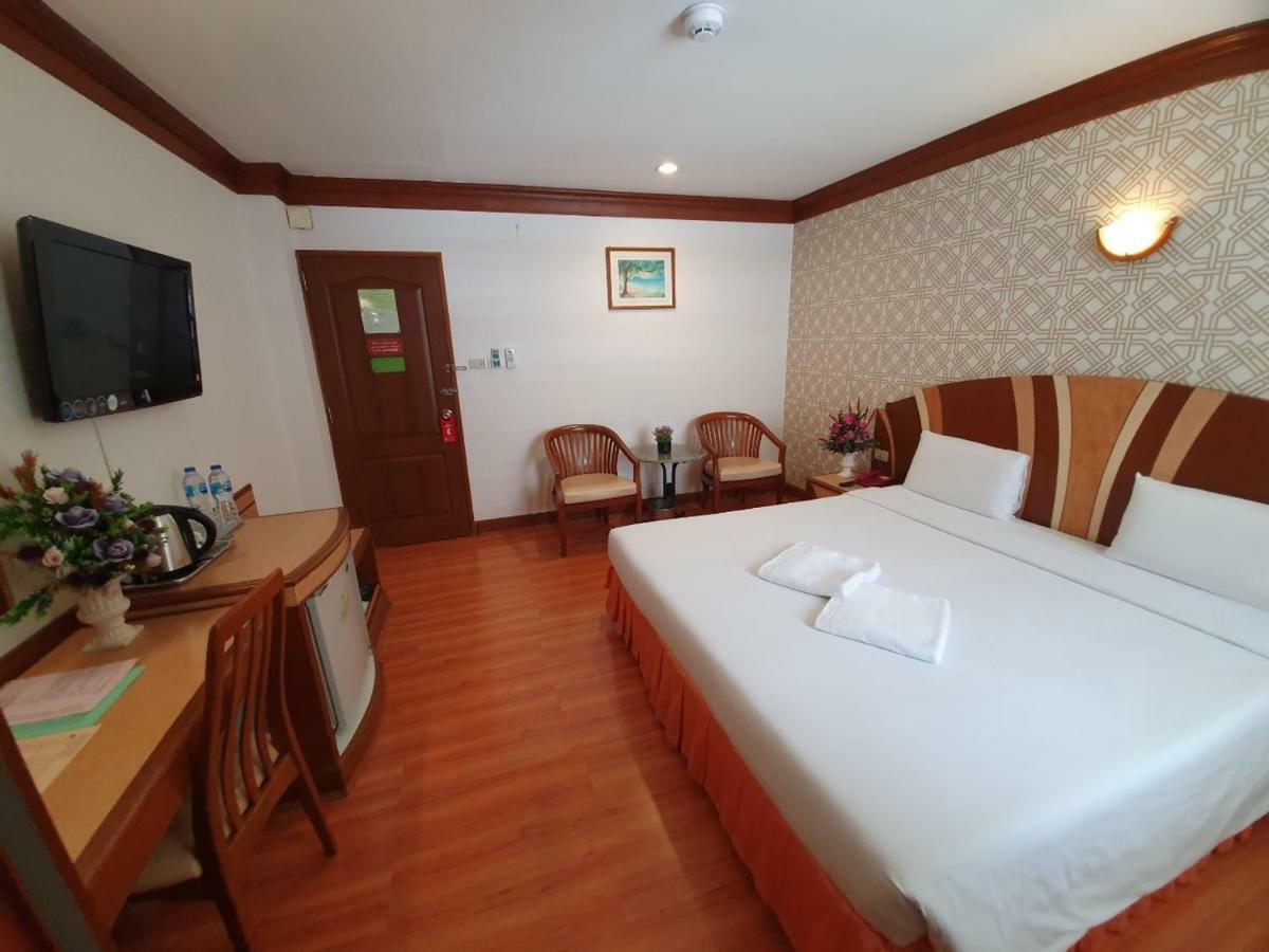 Sakol Hotel Hat Yai Esterno foto