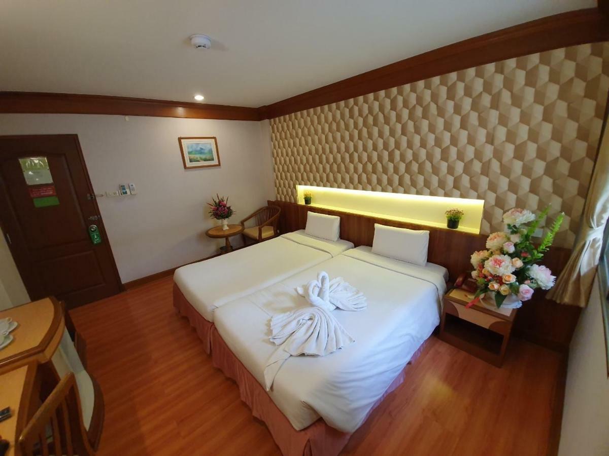 Sakol Hotel Hat Yai Esterno foto